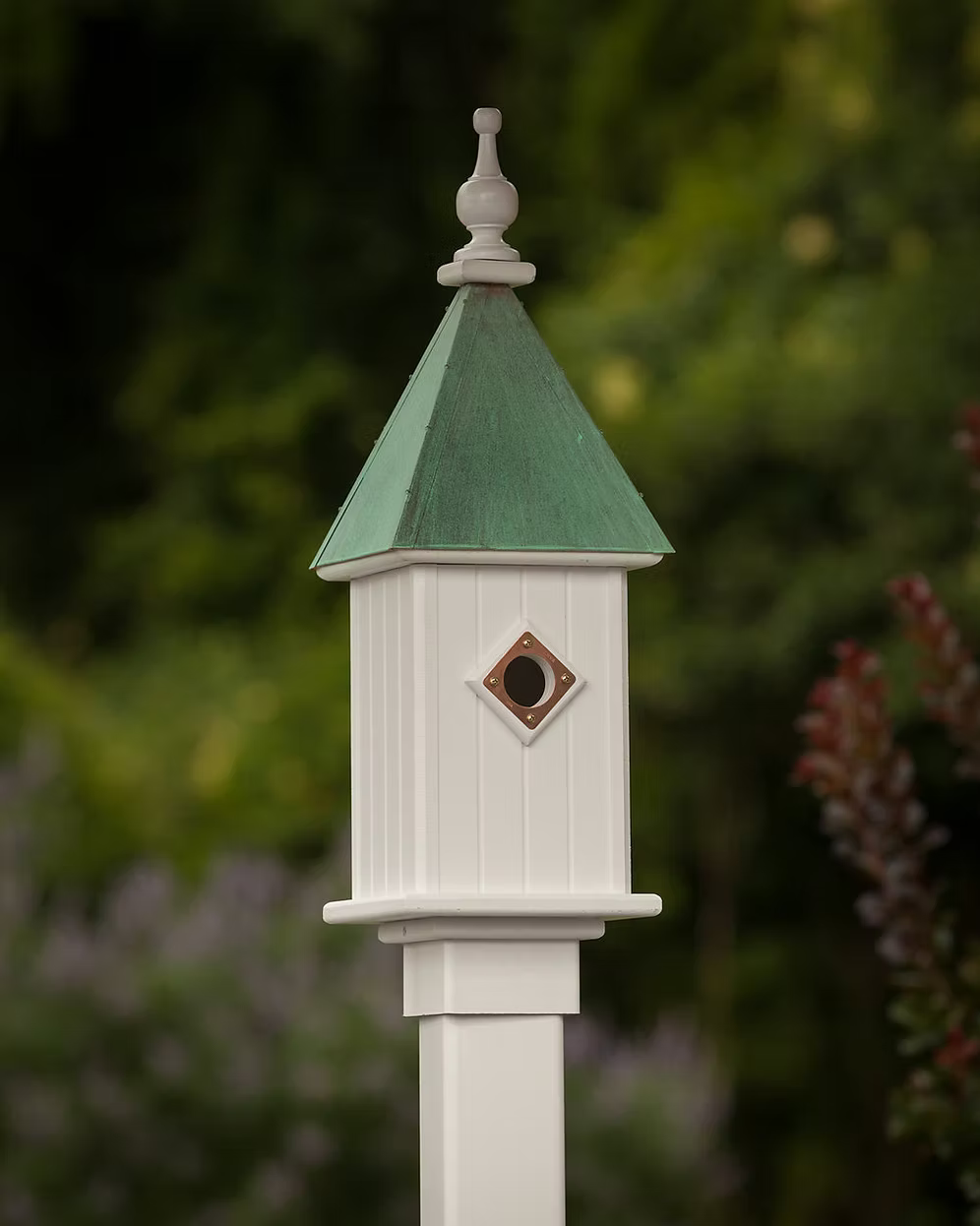 8" Bluebird House with Pyramid Roof