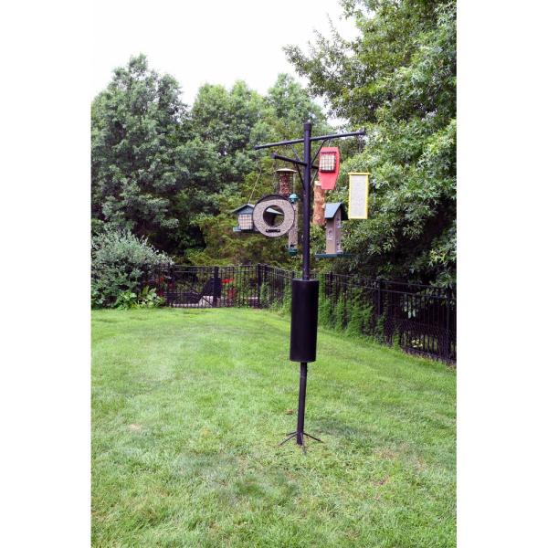 8-Feeder Squirrel-Resistant Pole Feeding Station